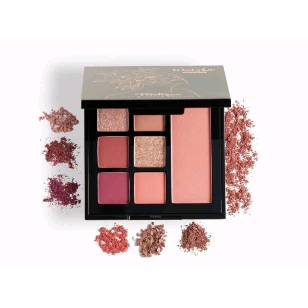 WHAT'S UP BEAUTY ~ Flirtique Eye & Cheek Palette - NIB
